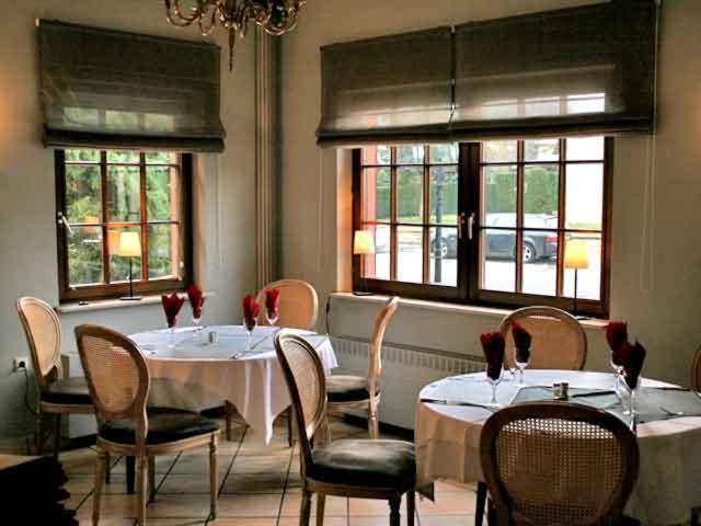 Hotel il Castello Borghese Senningerberg Esterno foto
